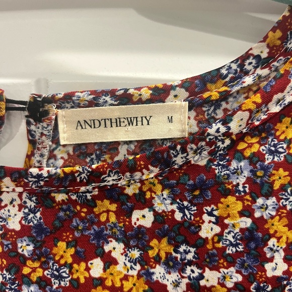 ☀️Floral Top☀️ - Picture 2 of 6